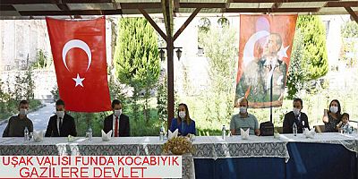 Uşak Valisi Funda KOCABIYIK  Gazilere Övünç Madalyası ve Beratı verdi..